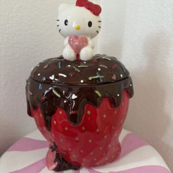 HELLO KITTY STRAWBERRY CANISTER