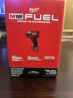 Milwaukee M18 Fuel 1/2” Mid Torque Impact Wrench 