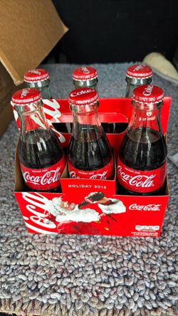 Coca-Cola six bottle 8 ounce holiday 2012 set