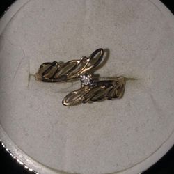 10k Gold Diamond Ring