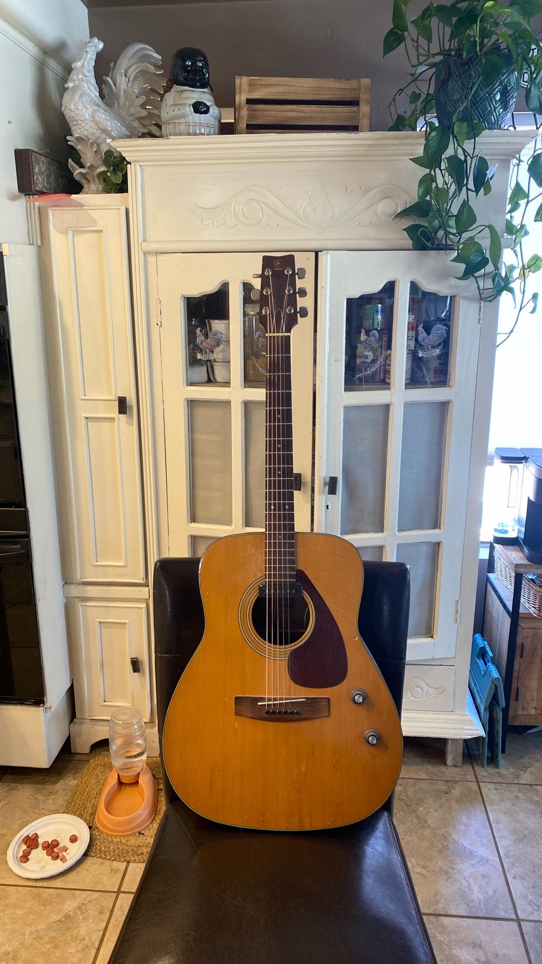 Yamaha FG 160 E