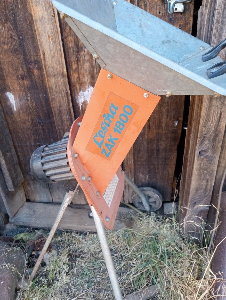 Home Chipper Mulcher