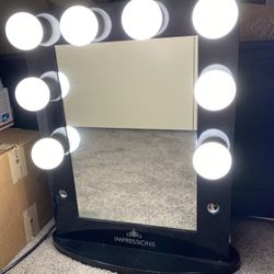 Impresssion Mirror