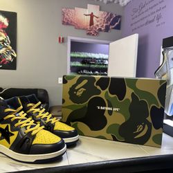 Bapesta 93 Michigan