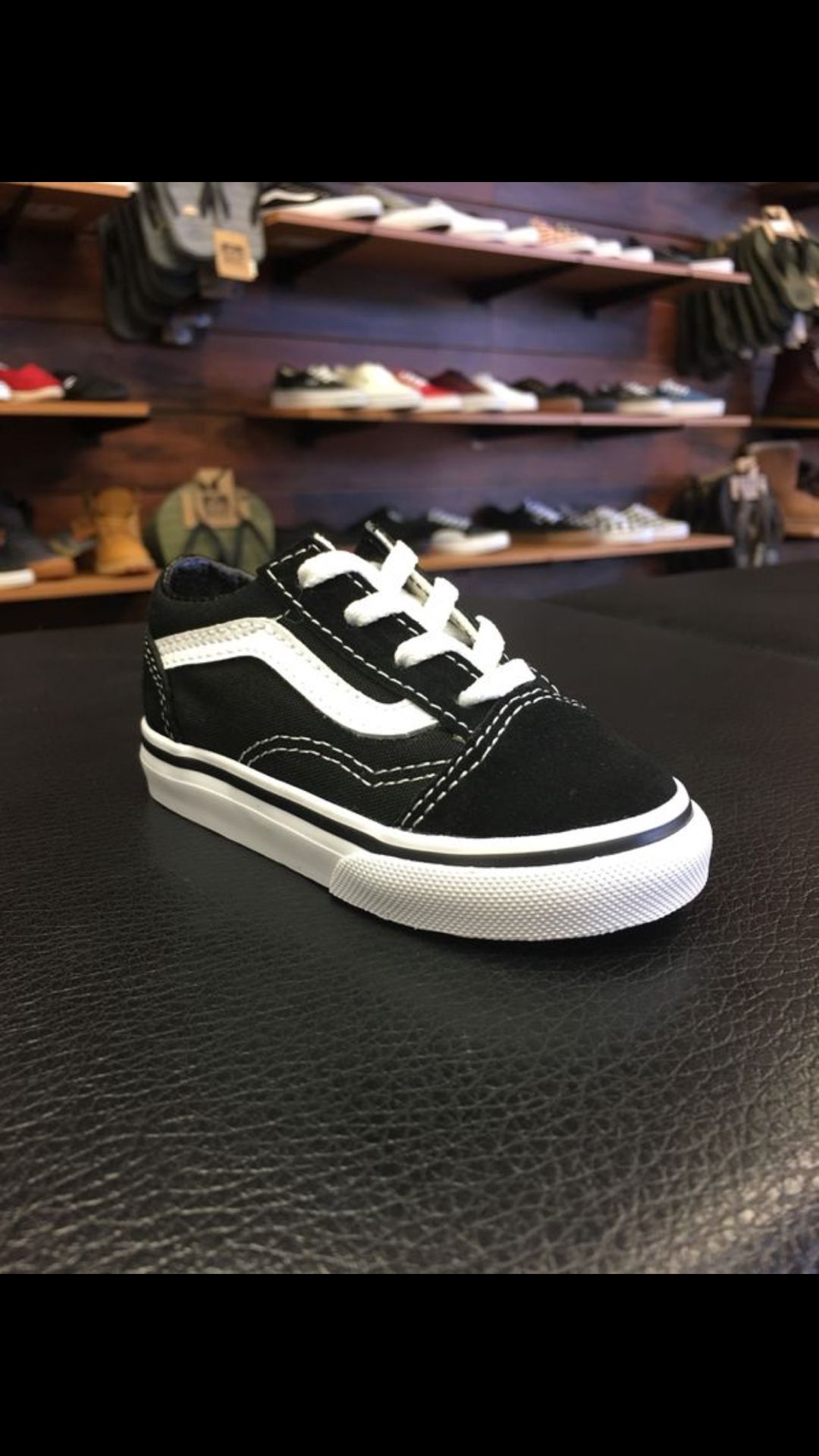 New Vans Old Skool In Toddler Sizes Black white