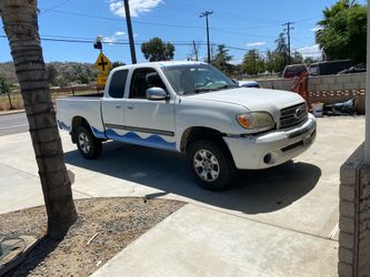 2005 Toyota tundra SR5 V6