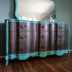 Farmhouse Dresser w/mirror