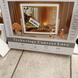 LED Lighted Makeup mirror