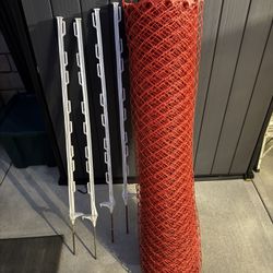 Plastic fencing, 40 to 50 yards
