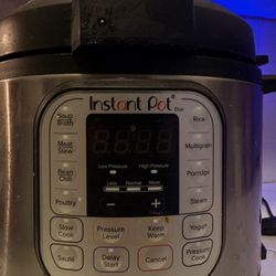 Instant Pot Duo 7-in-1 Electric Pressure Cooker (Used) Price: $60 (open to offers)