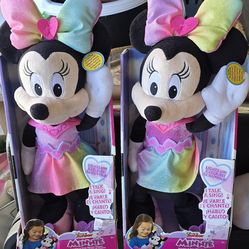 Disney Junior Minnie Mouse Sparkle and Sing Minnie Mouse, Large 13 Inch Feature Plush with Lights and Sounds, Kids Toys for Ages 3 Up by Just Play (On