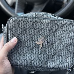 Go Get The Money Shoulder Bag