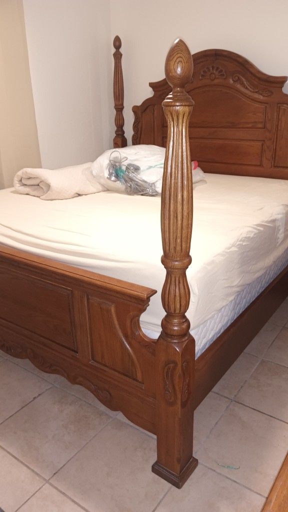 7 Piece King Size Bedroom Set