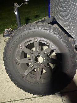 Dodge Ram 1500 four door 4x4 Big horn