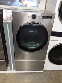 FRONT LOAD GAS DRYER & PEDESTAL