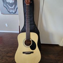 Jasmine 535 Acoustic Guitar With CASE