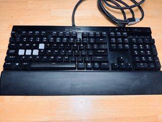 Corsair K70 Rapidfire