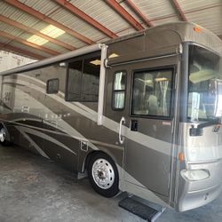 2006 Winnebago Journey 36G