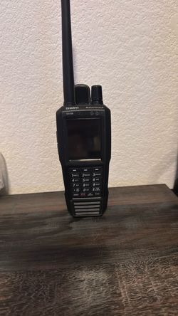 Uniden SDS100 Scanner
