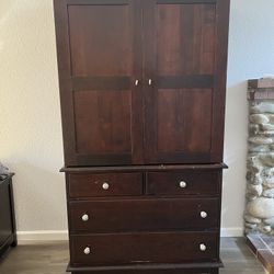 Armoire Wardrobe Free