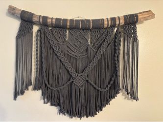 Macrame wall piece