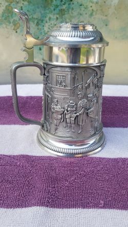 MEDIEVAL DETAILED MULTI FIGURE GERMAN PEWTER 7" /1/2" STEIN TANKARD GERMANY EARLY 1900