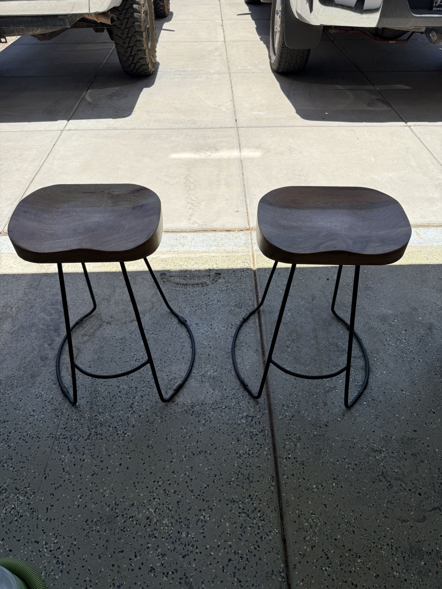 2 Wood Bar Stools