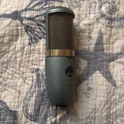 AKG C214