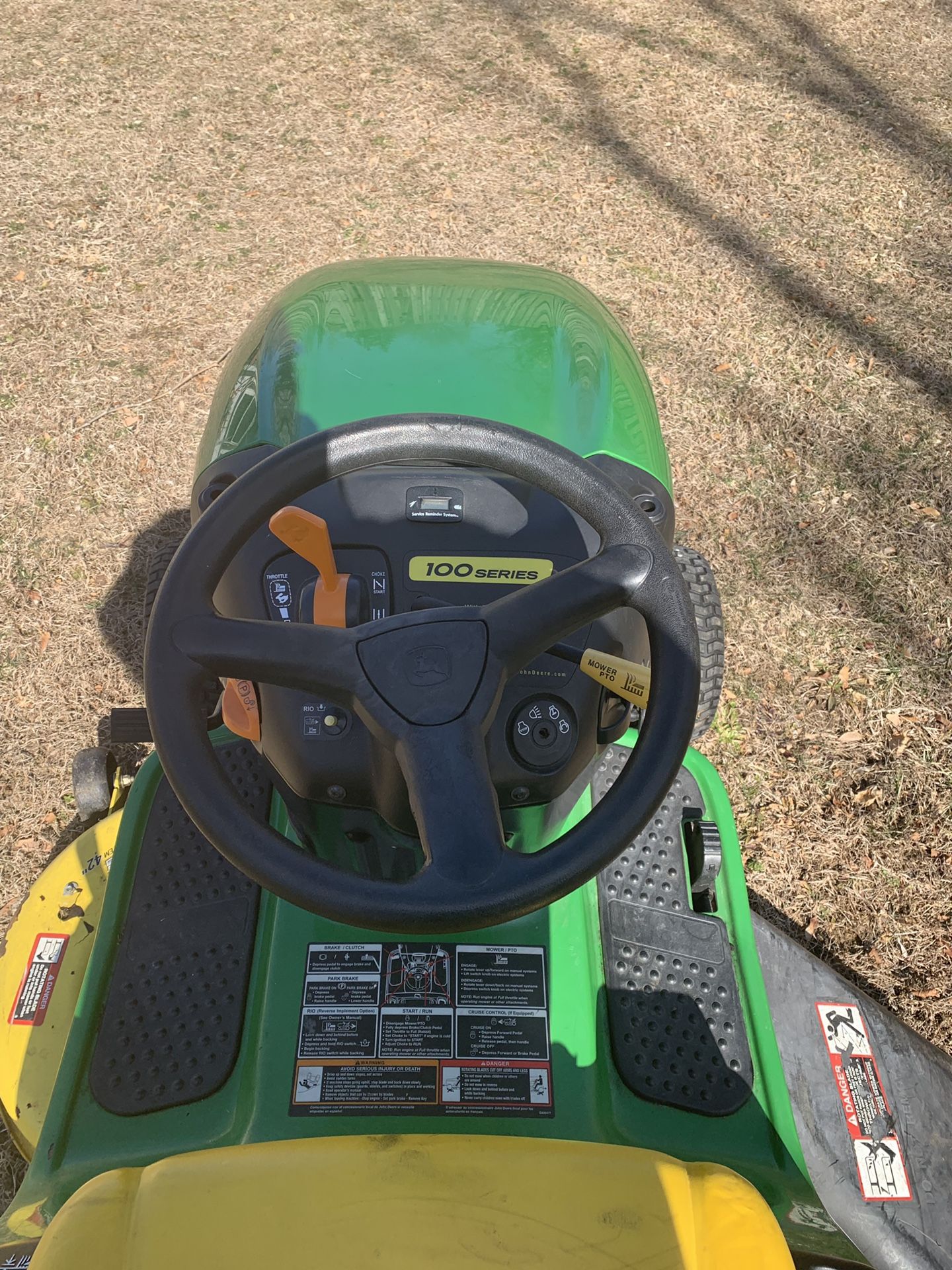John Deere LA115 Lawn Mower Tractor for Sale in Middletown, NJ OfferUp