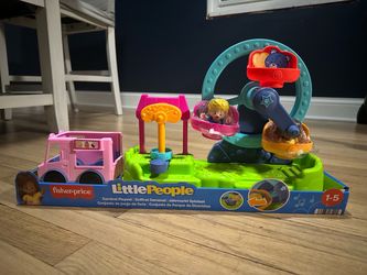 Little people carnival play-set