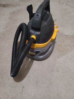 Stinger 2.5 Gal 1.75Peak HP Small Vacuum Wet Dry Vac