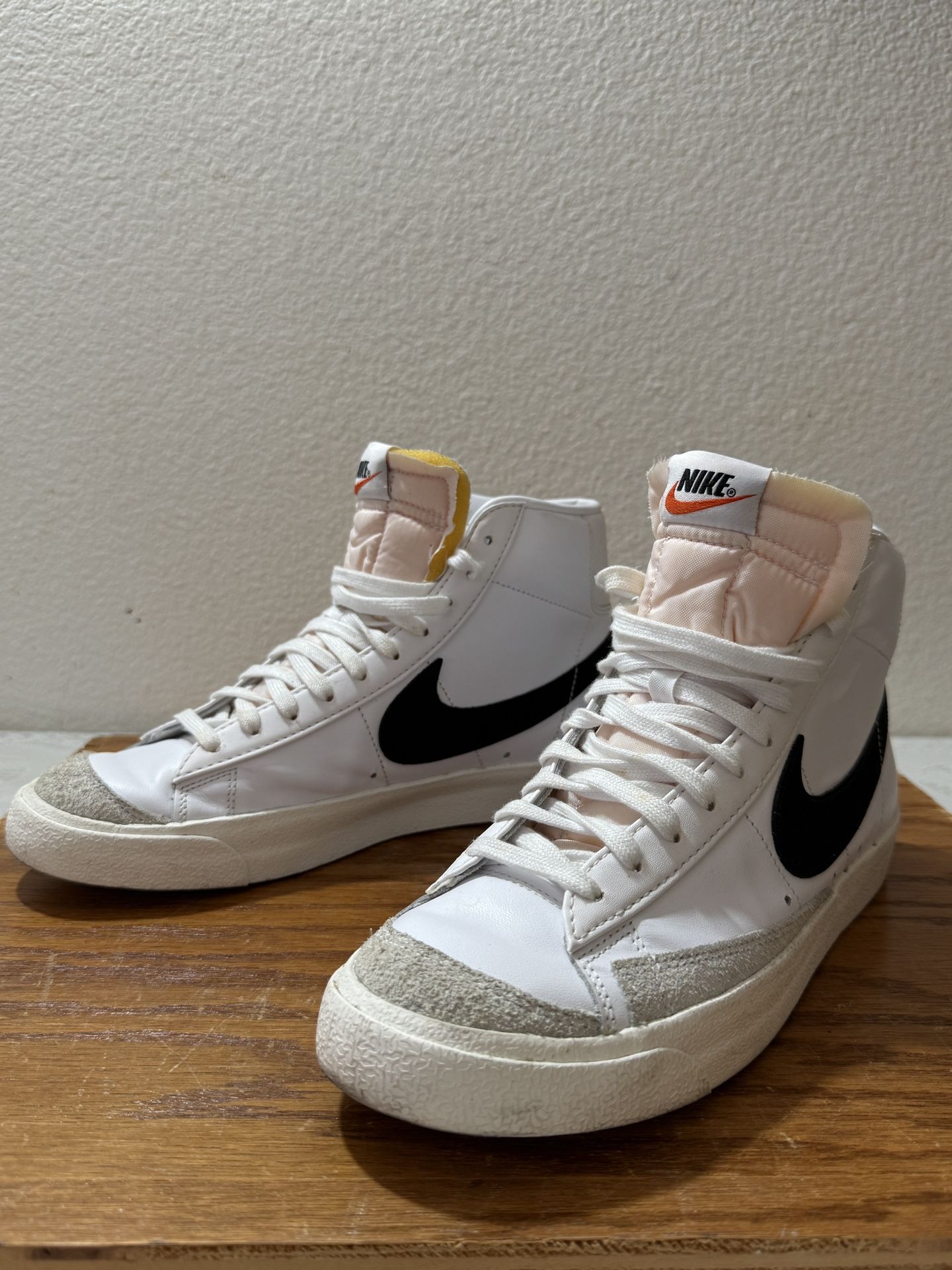 Nike Blazer Mid - Men 9 US