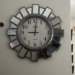 Big Wall Clock 