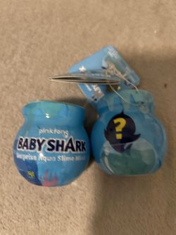 Baby Shark Surprise Slime Minis 