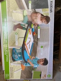 NIB-Kidcraft Deluxe Chalkboard Table w/ Stools