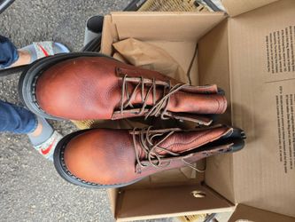 Work boots size 8.5