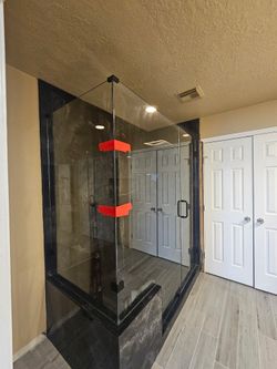 Glass Shower Door 