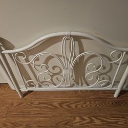 Twin Size Metal Bed Frame