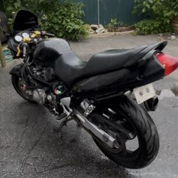 2001 Suzuki Katana 750