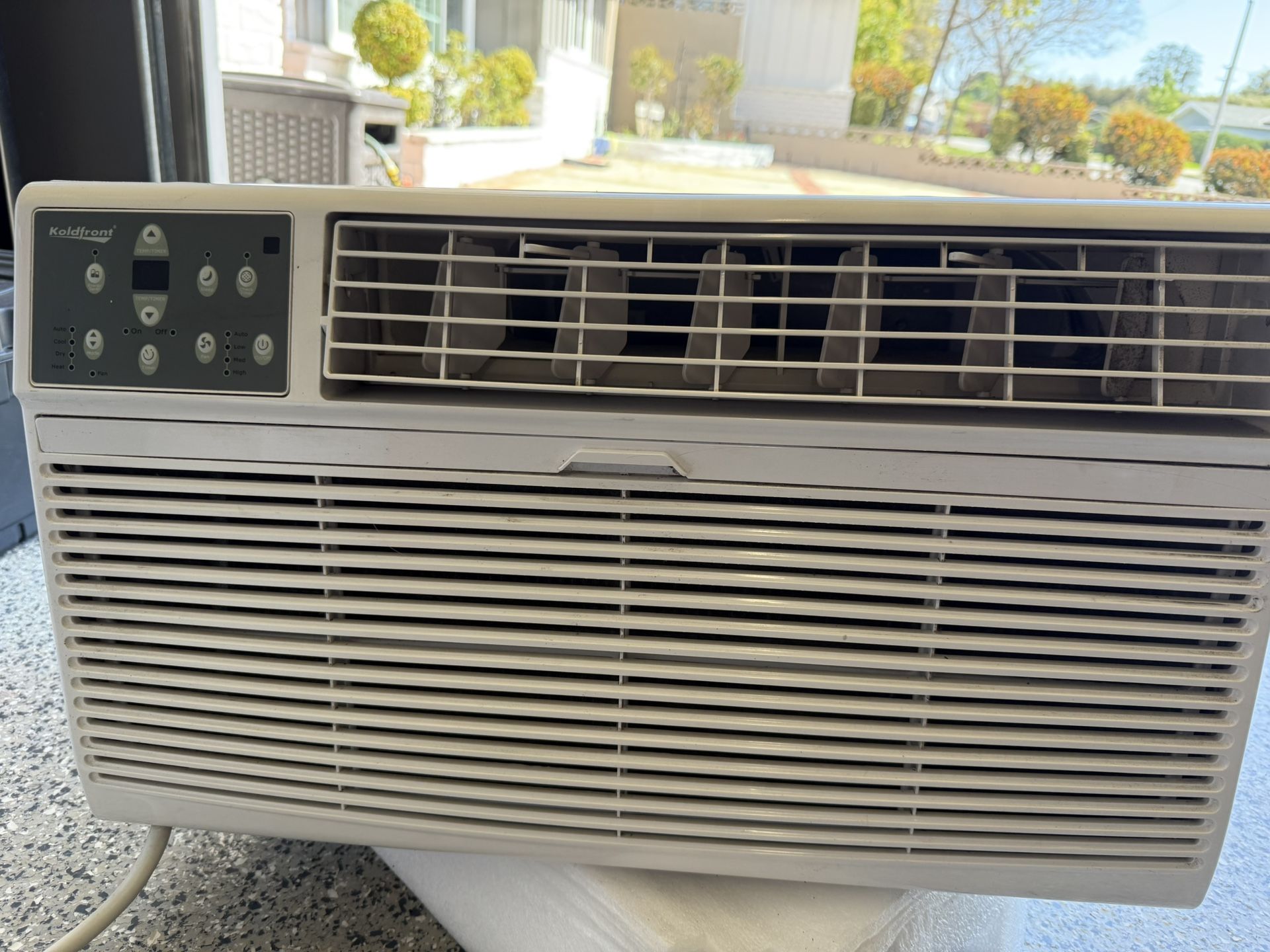 In Wall Unit Ac Air Conditioner Used one Year Only