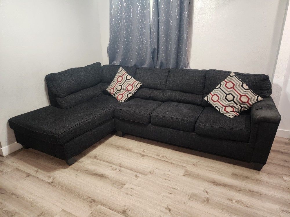 Sectional Sofa 