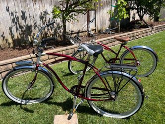 Set of 2, men’s & women’s Electra Beach Cruiser bicycles (bikes)