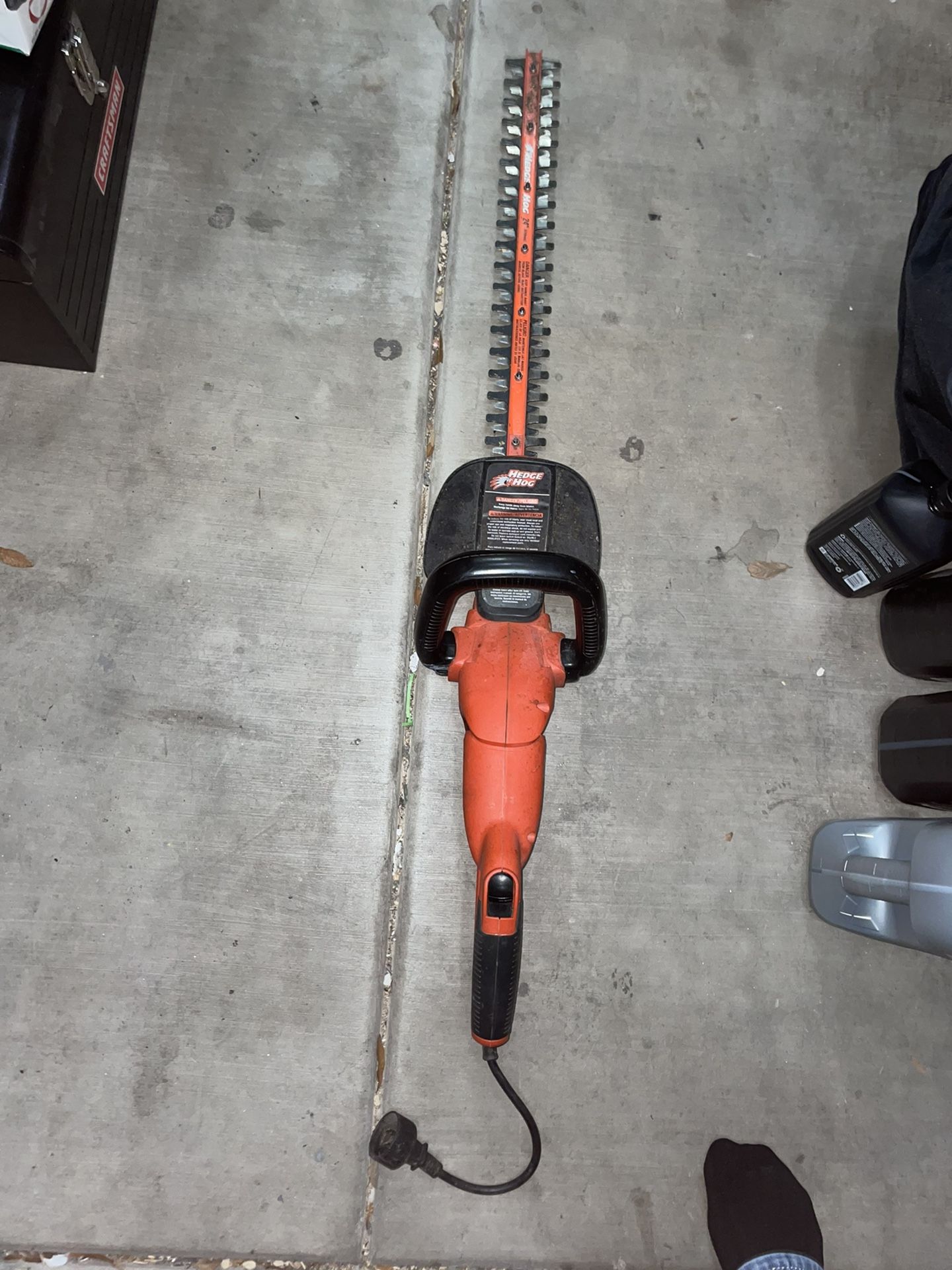 Black and Decker HH2450 24 3.3amp Hedge Trimmer for Sale in Oro Valley AZ OfferUp