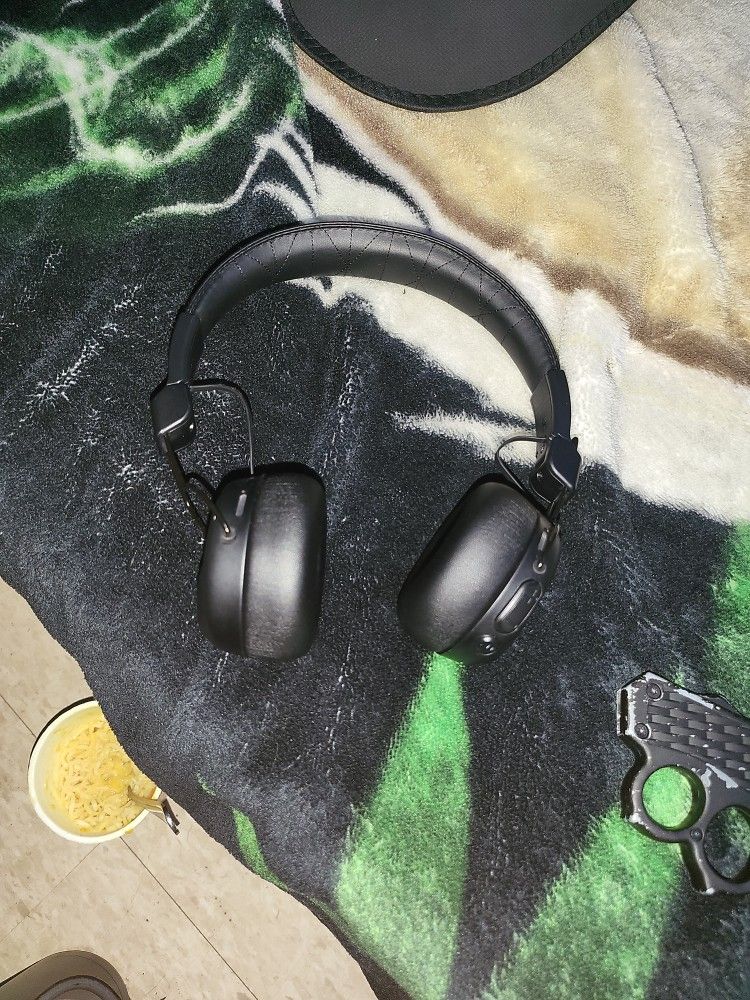 Jlab Studio Bluetooth Headset