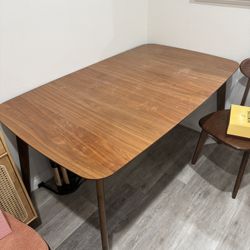 Extendable Dining Table