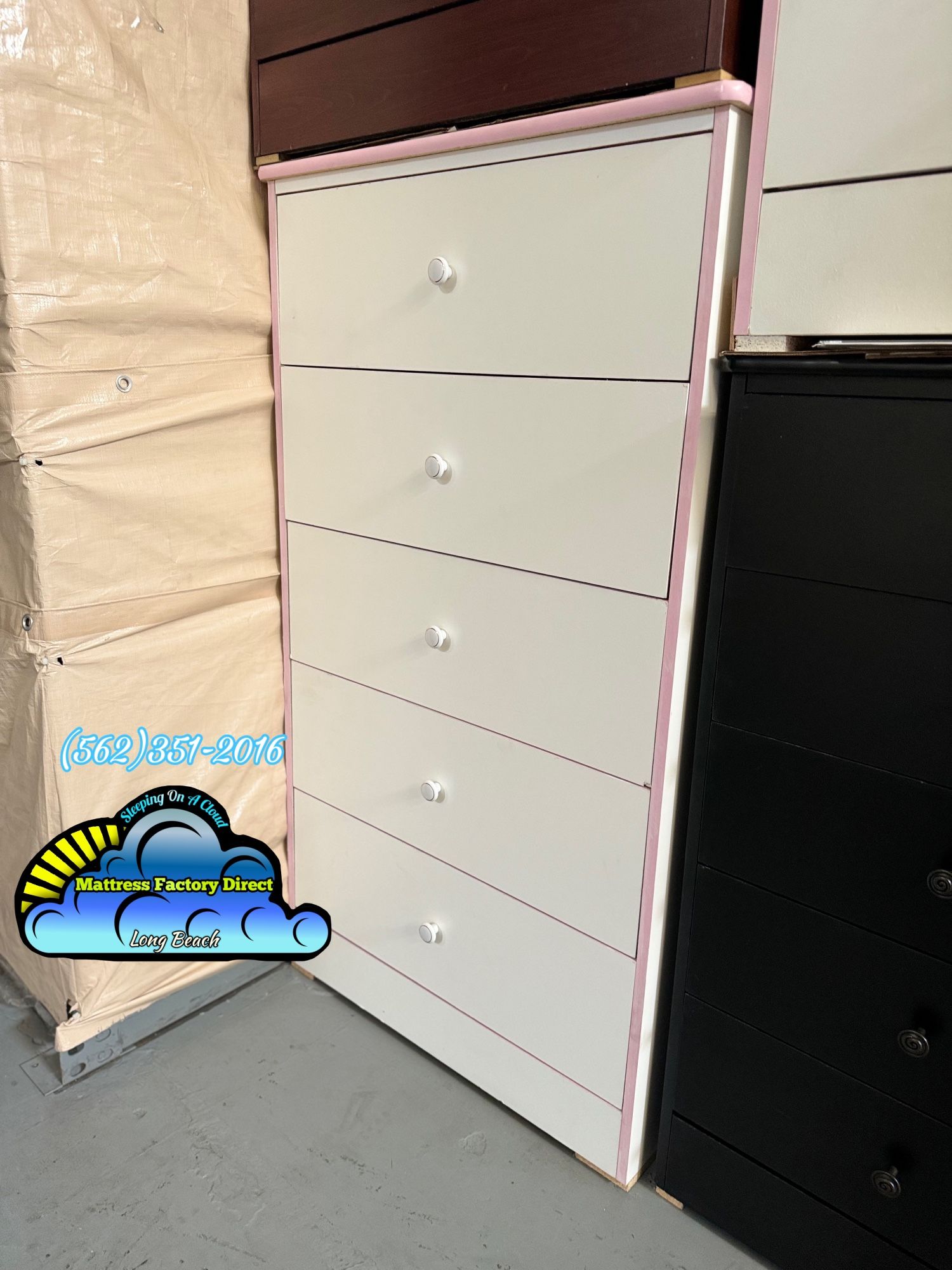 White With Pink Jumbo Dresser 1 Knob