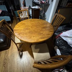 Round Wooden Dinning Table With 4 Chairs 