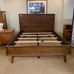  Burdell Queen Bed