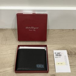NEW MENS salvatore ferragamo Trifold wallet Nero Pebble Calf