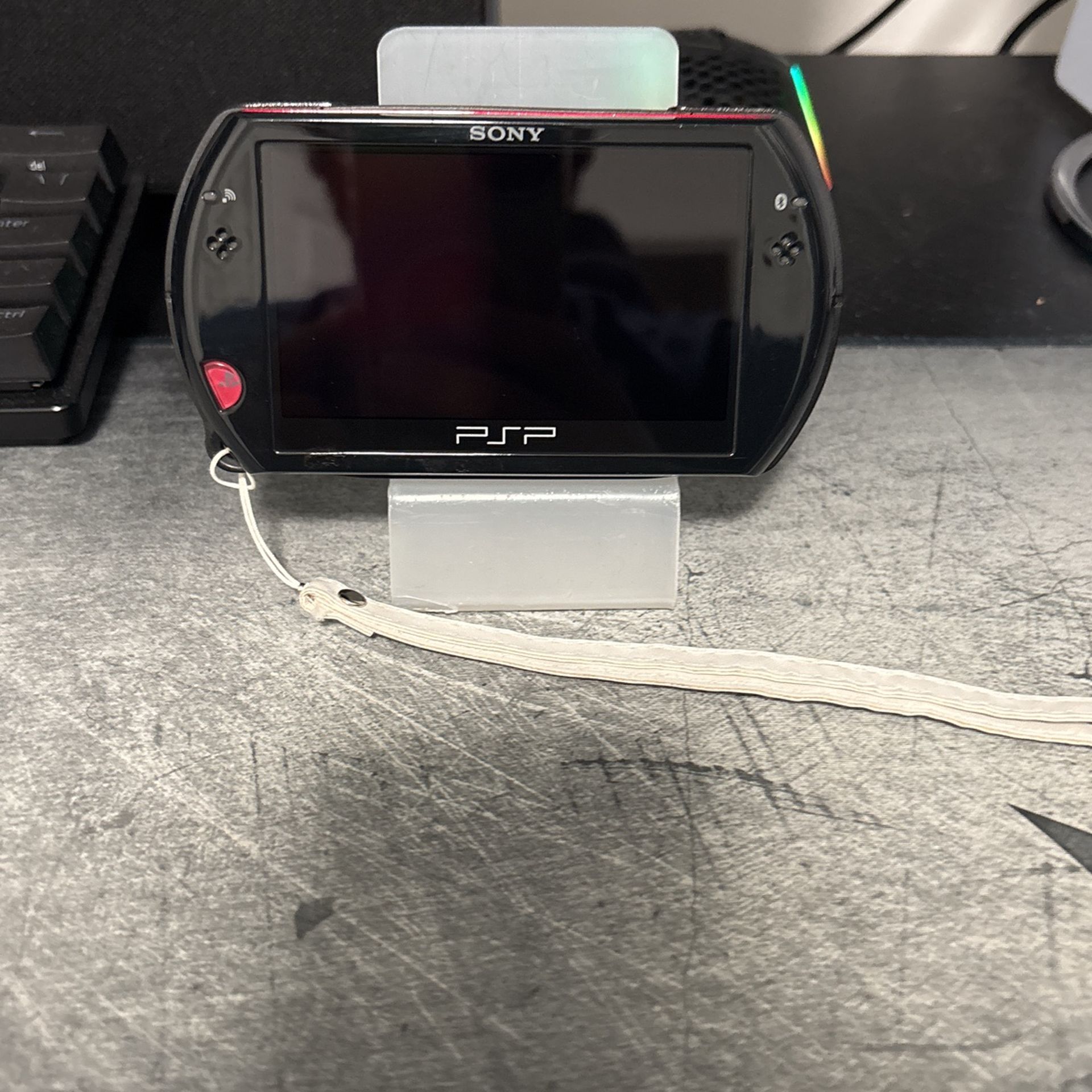 PSP Go Custom Red And Black 128gb